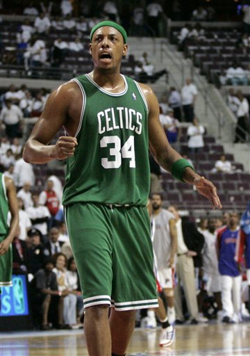 勇士vs鹈鹕伤病报告：库里等8人缺席，小佩顿大概率出战（勇士对鹈鹕最新伤情：库里领衔8人缺阵，佩顿二世大概率出战）