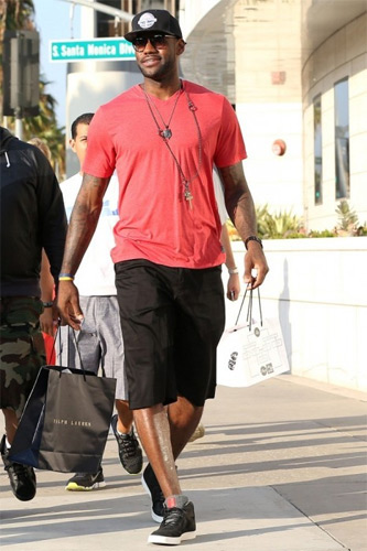 亚冠5轮1分！海港主帅赛后表演语言艺术：球迷打脸，蓉城再补一刀（亚冠5战仅1分！海港主帅赛后秀话术，球迷回击，蓉城再添一刀）