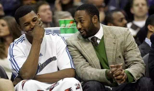 卡拉格：斯凯利是天才球员，对他未入选英格兰大名单感到惊讶（卡拉格称斯凯利天赋异禀，惊讶其落选英格兰名单）