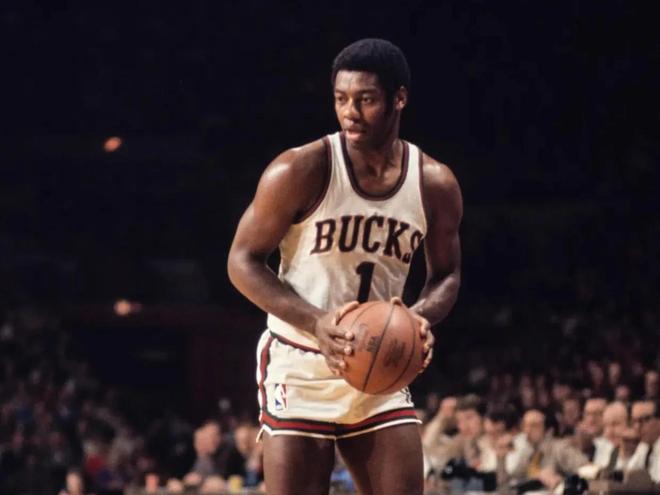 也通过在比 也通过在比